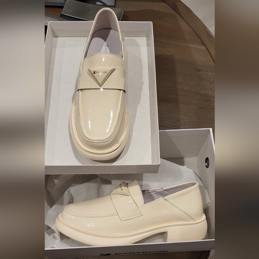 NWT Bvoteuge Women's Carolynn Lug Sole Loafer Size 8.5